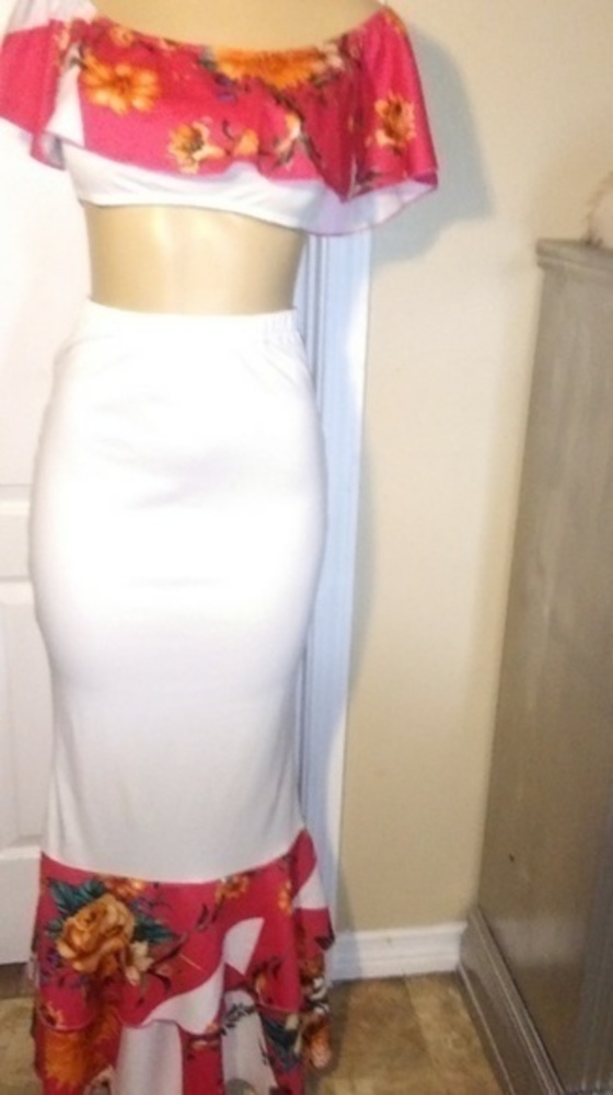 Two piece skirt sets